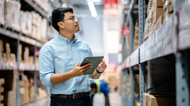 usu-it-asset-management_it-asset-supplier-contract-managent_warehouse_1920x1080px